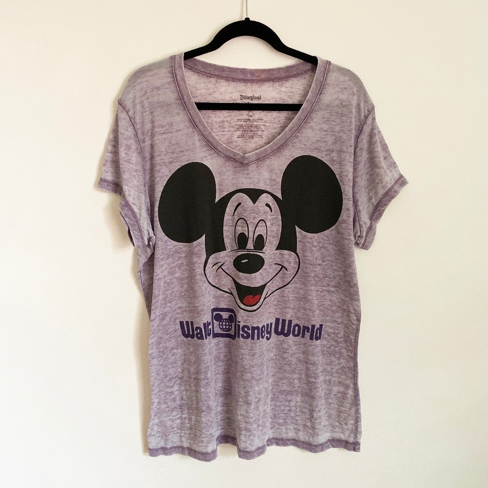 RARE Walt Disney World 80s Logo Tee